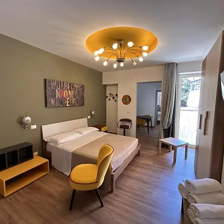 Pensión La Casa Di Matilde Barcellona Pozzo di Gotto